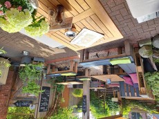Hafen5 Kaffeerösterei und Kontor, Café & Weinbistro
