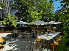Elaine's Restaurant