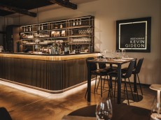 Restaurant Kevin Gideon