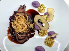 Restaurant 327