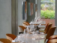 Elaine's Restaurant