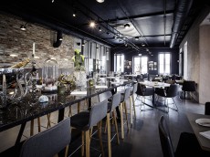 The Newport - Restaurant & Marina