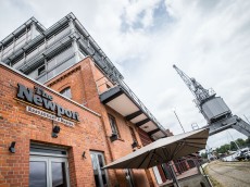 The Newport - Restaurant & Marina