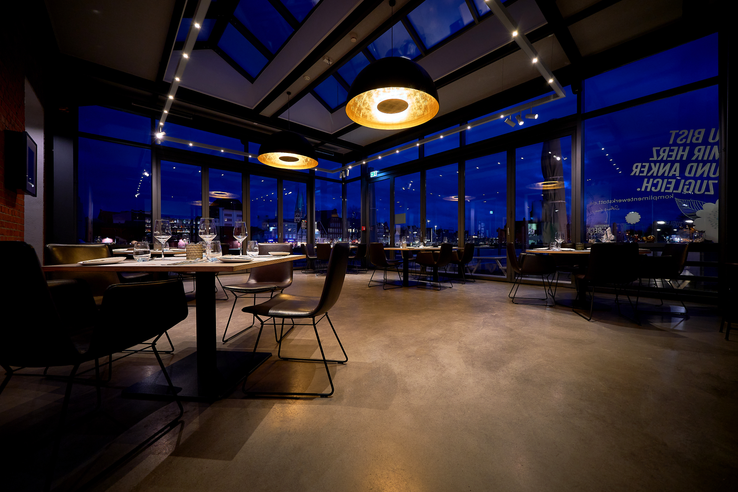 The Newport - Restaurant & Marina