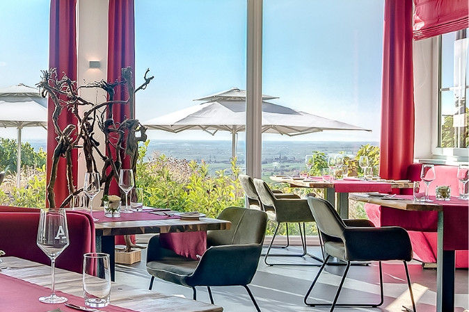 Restaurant 327