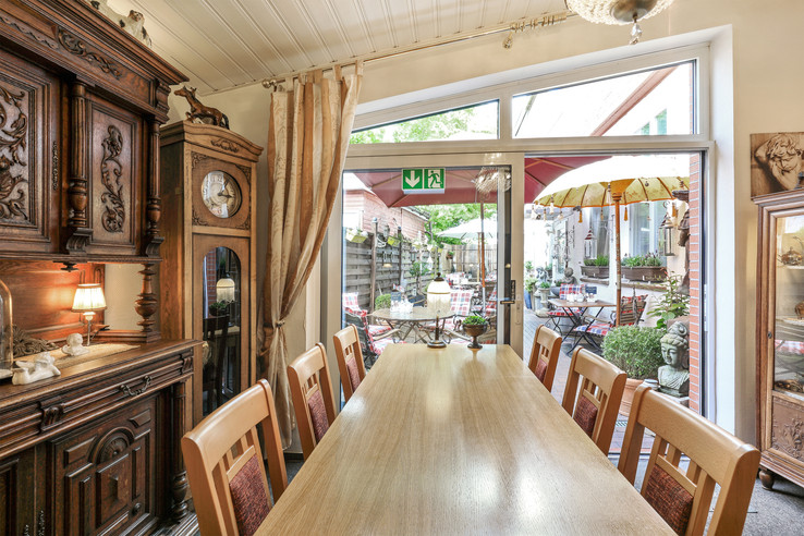 Antik Café