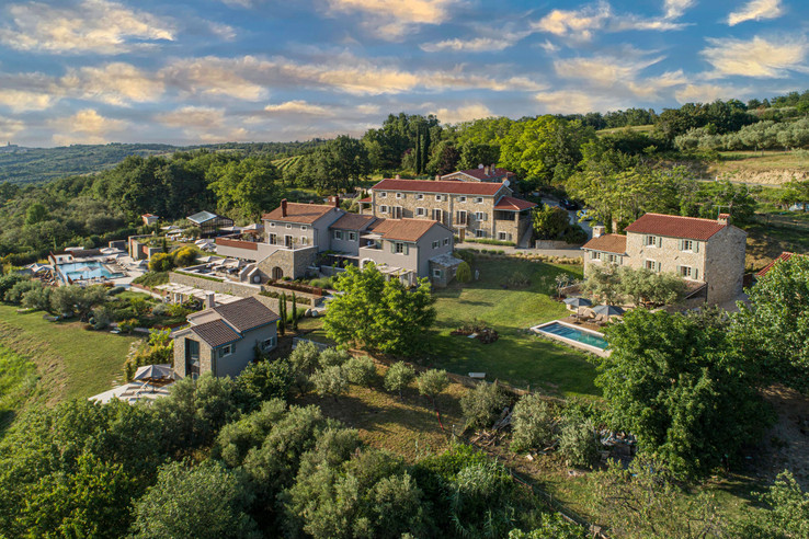 San Canzian Hotel & Residences