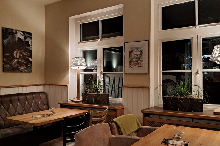 Hafen5 Kaffeerösterei und Kontor, Café & Weinbistro