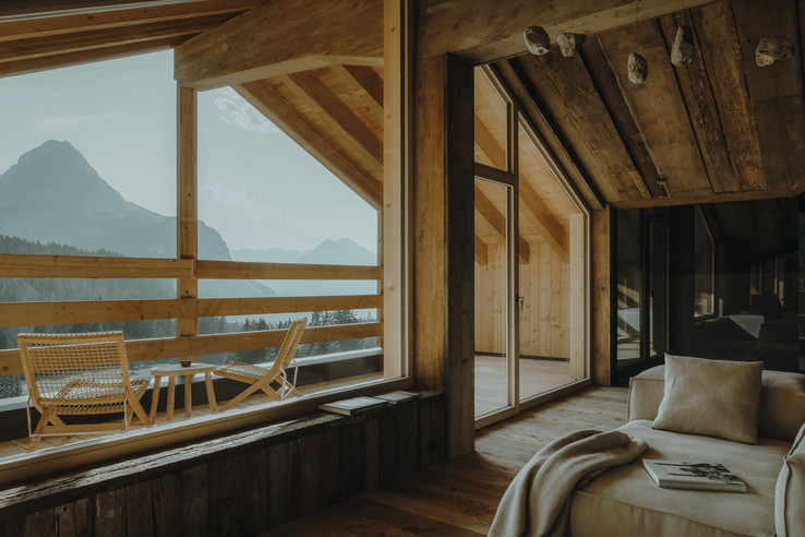 Eriro Alpine Hide