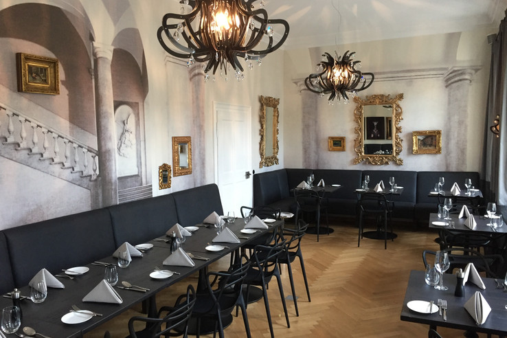 Restaurant 1718