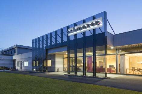 Schmezer GmbH, Einrichtungshaus