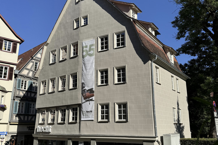 HECHT EINRICHTUNGEN